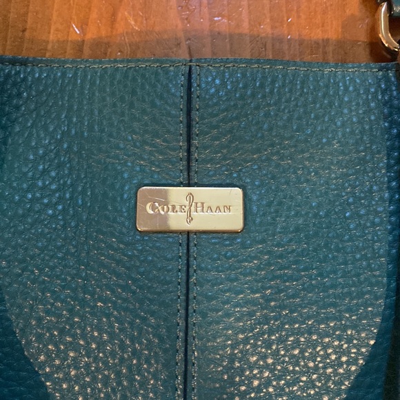Cole Haan. Book bag/ large purse. - Picture 4 of 10